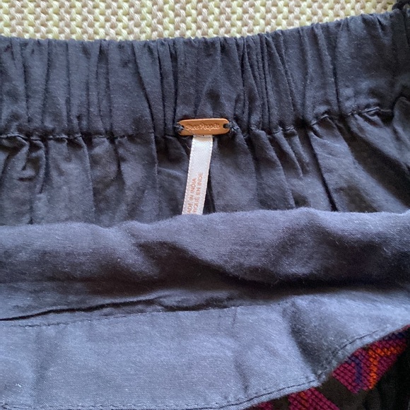 Free People Off Shoulder Top.         NWOT - Picture 4 of 5